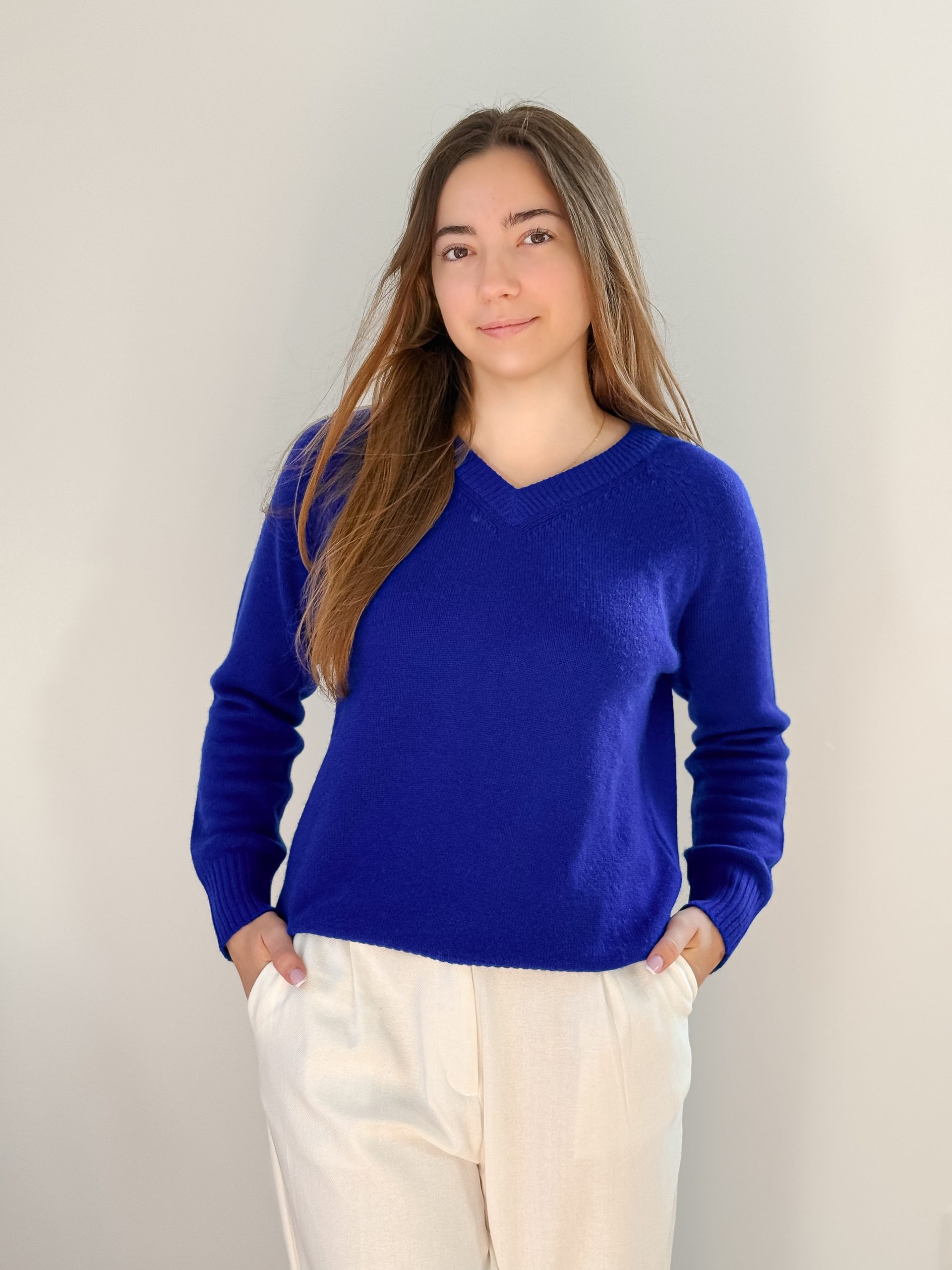 wełniany sweter, kobaltowy sweter, kaszmir, wełna merino, kobalt
